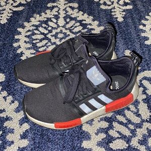 ADIDAS NMD runner Boys size 5 fit women’s 6